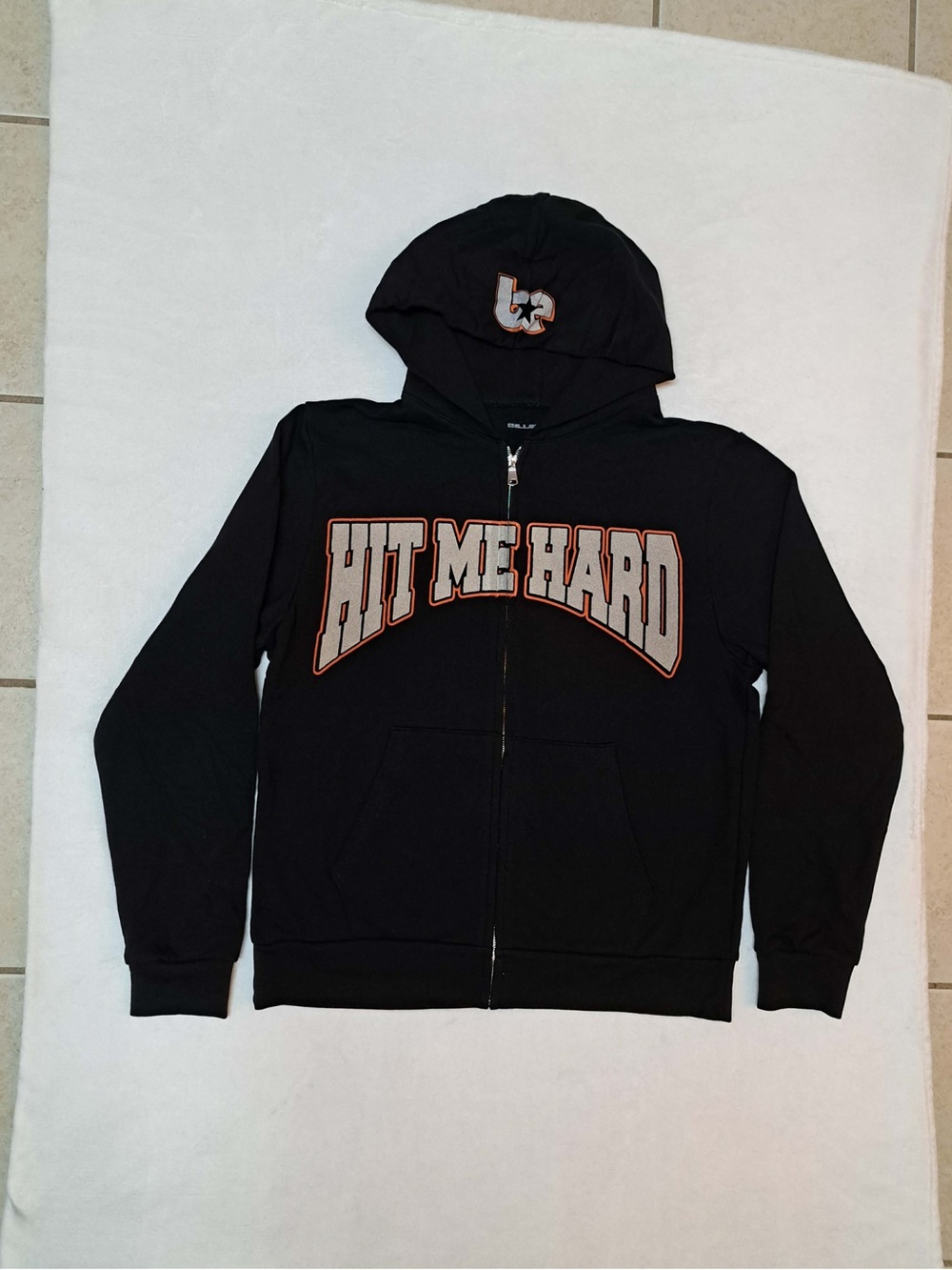 Billie Eilish "Hit Me Hard and Soft" The Tour" Zip-Up Hoodie - Size LARGE